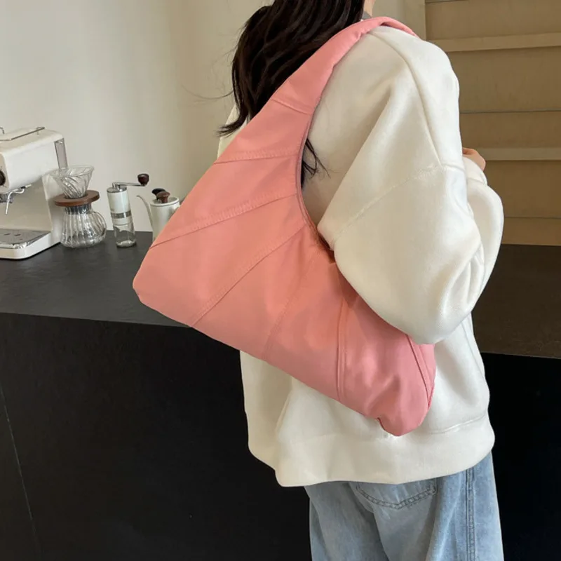 

Shoulder Bag New Style Women's Large Capacity Fashionable Simple And Atmospheric Nylon Cloth Bag Fashionable Commuting Bag