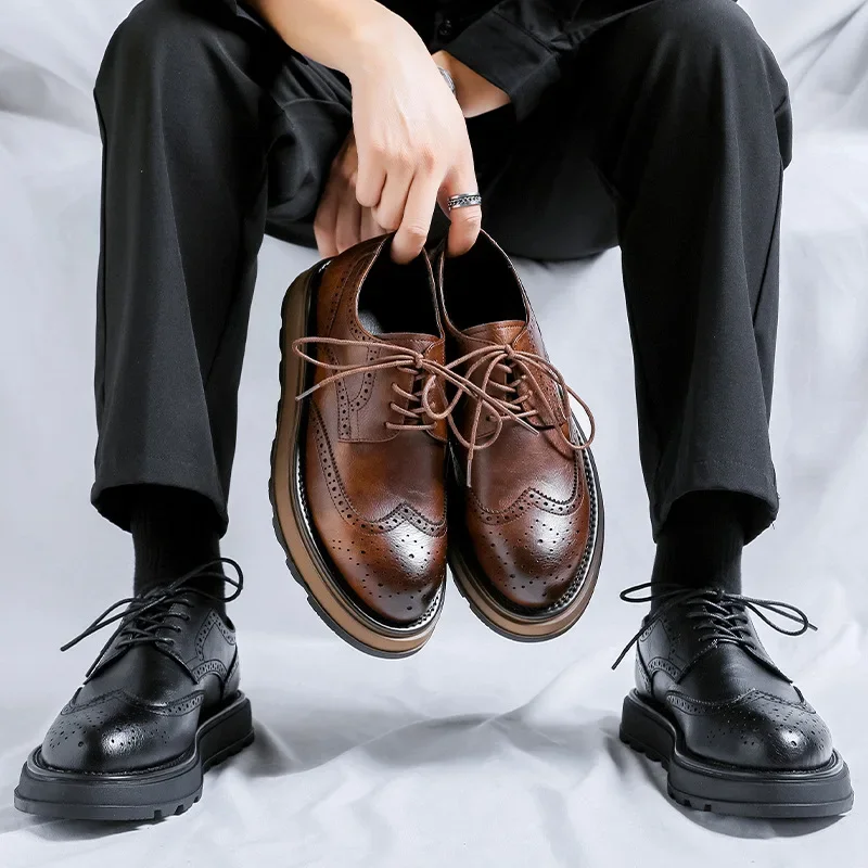 New Spring Autumn Vintage British Men Casual Leather Shoes Breathable Height Increasing Loafers Luxury Designer Shoes Men Brogue