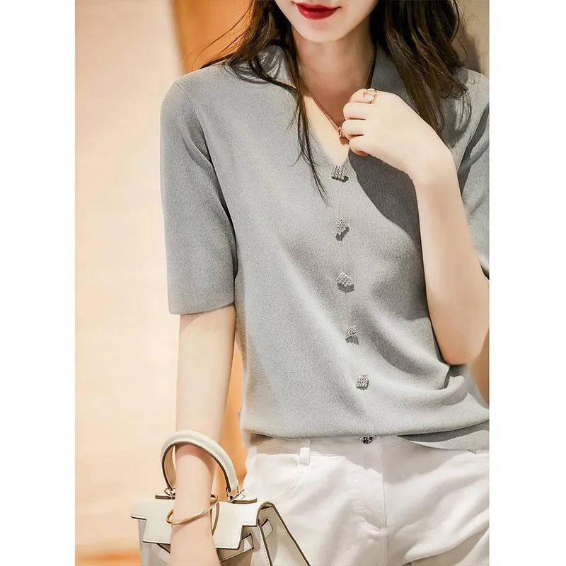 

Ice Silk V-Neck Short Sleeve Knitted Base Shirt T-Shirt Brand Tag Cut Brand Knitwear Summer Fashion Women's Loose Fit Top
