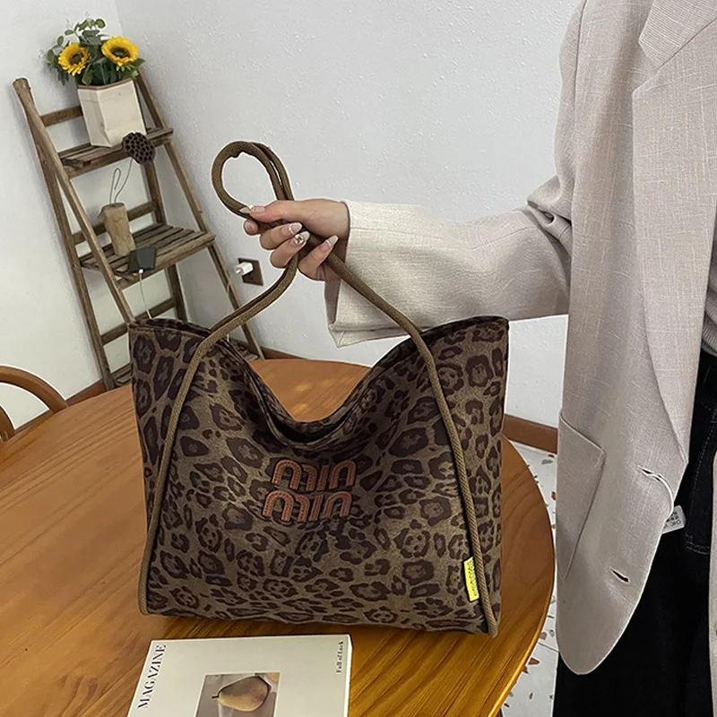 Leopardo impressão grande sacola feminina outono designer casual ombro saco de compras senhoras commuter axilas grande capacidade