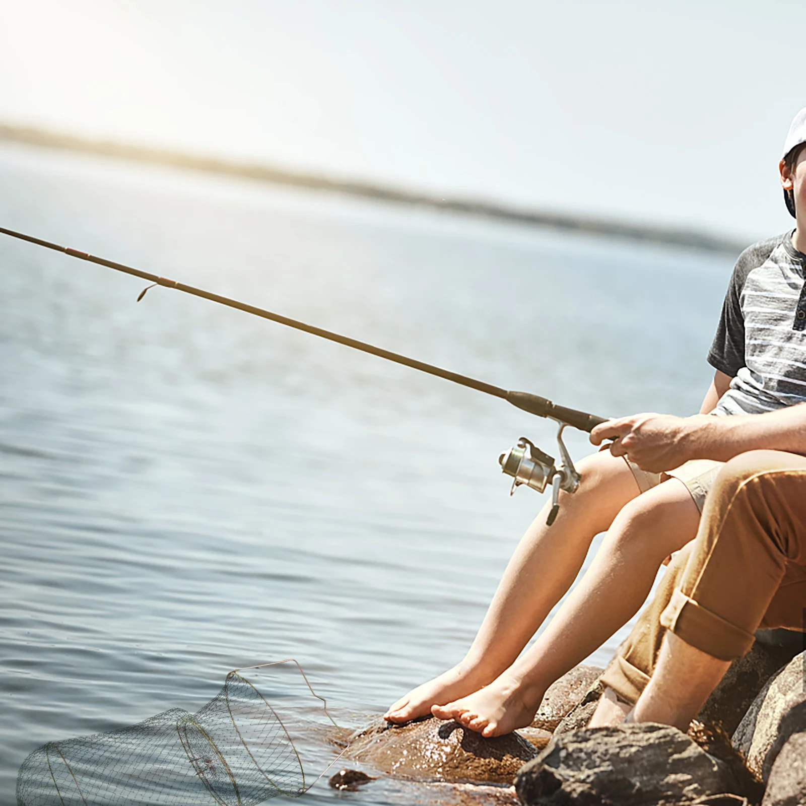 

Handy Foldable Fishing Trap Cage with Zipper Bait Compartment for Outdoor Fish Shrimp Crab Net Fishing Trap Net