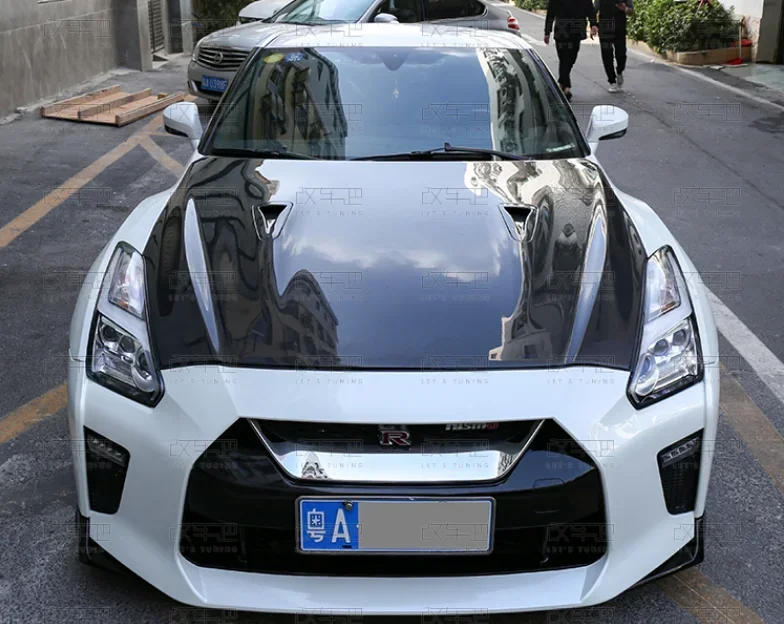 

High Quality Carbon Fiber Car Front Engine Hood Bonnet Splitter Vent Protector Body Kit For Nissan GTR R35 2017 2018 2019 2020