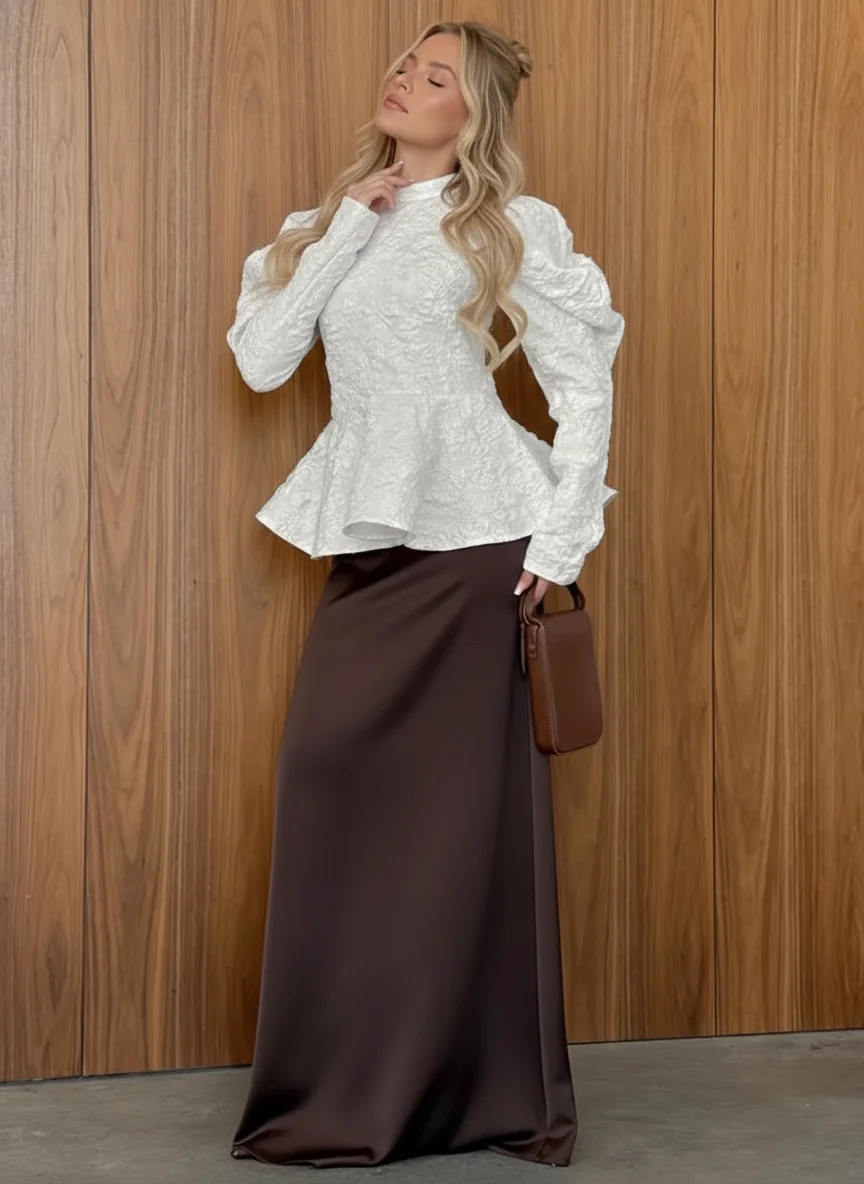 2026 Winter Spring Embroidery Women Top Fashion Lantern Long Sleeve O-neck Pleated Female Blouse Sweet Lady Solid Clothes