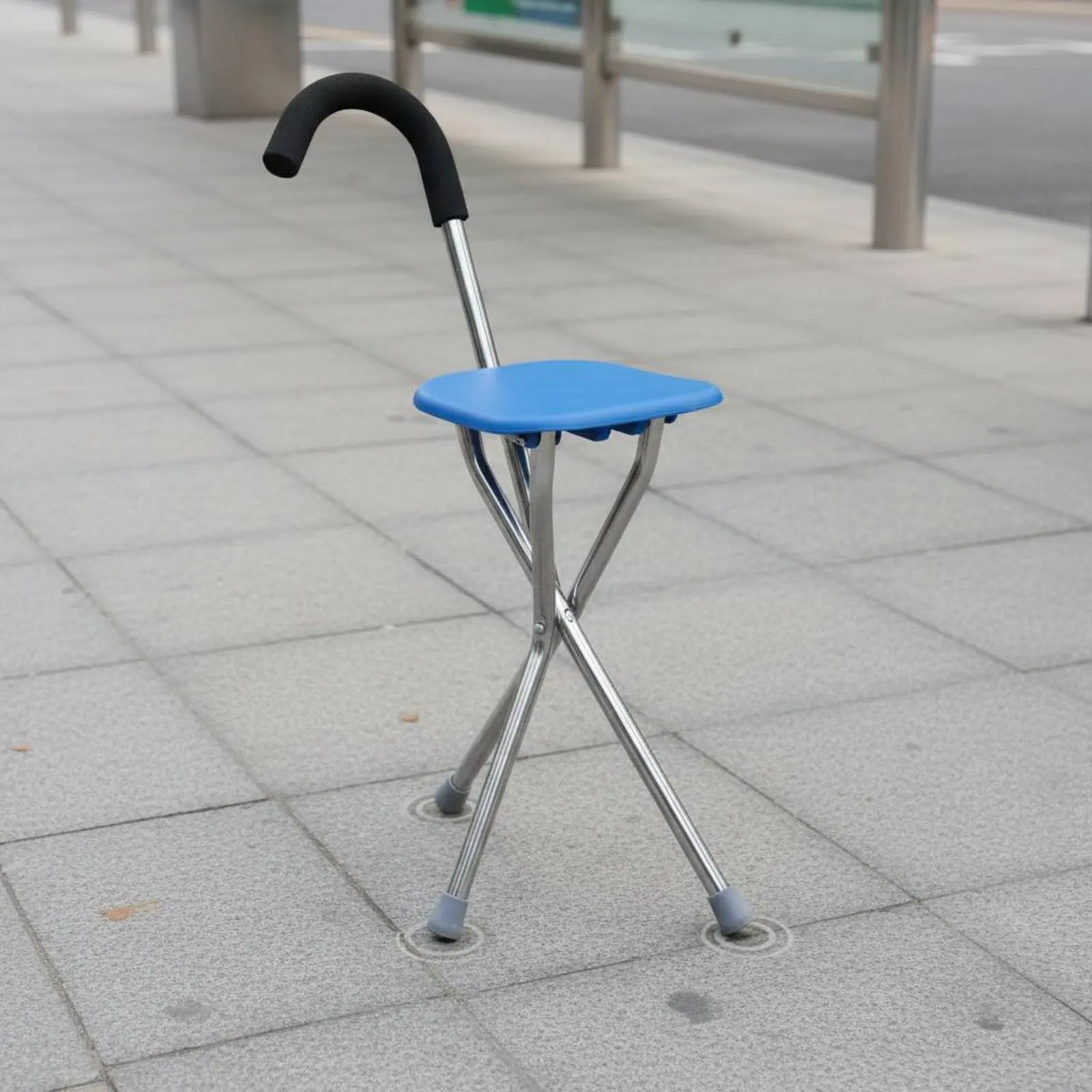 Hiking Cane with Seat Anti-Slip Portable Cane Stool Trekking Pole Chair Comfortable Grip Lightweight for Elderly, Outdoor