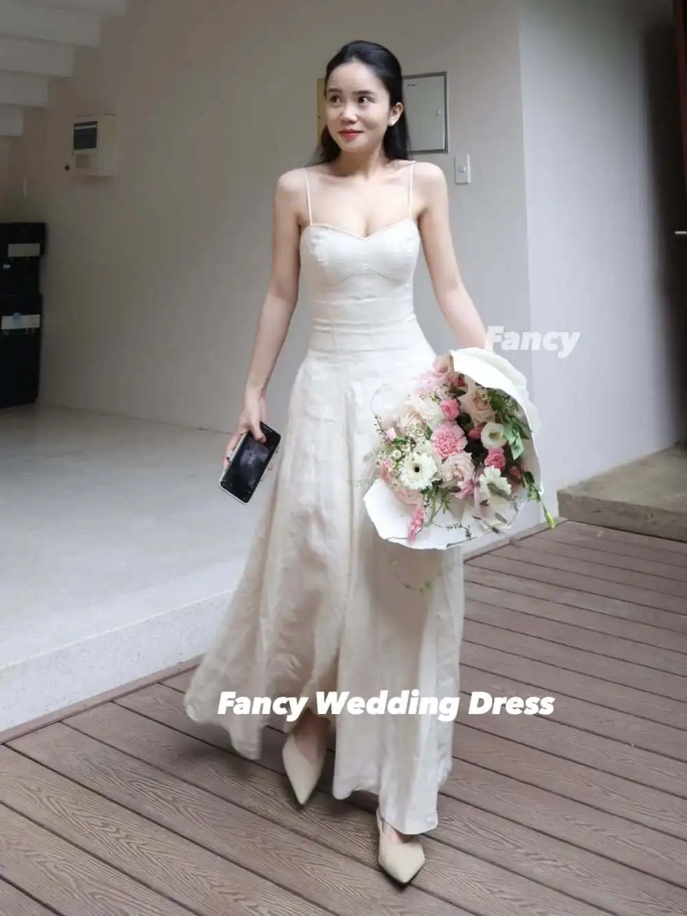 Elegancka koreańska suknia ślubna na ramiączkach spaghetti, linia A, elastyczna satyna, suknia wieczorowa, gorset z tyłu, możliwość personalizacji 웨딩드레스