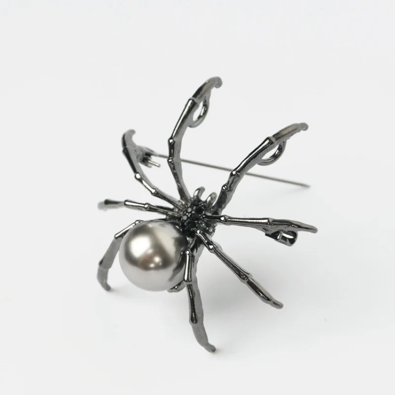 Punk Personalized Black Pearl Spider Brooches For Women Men Creative Clothes Scarf Accessories Brooch Metal Pin Party Jewelry