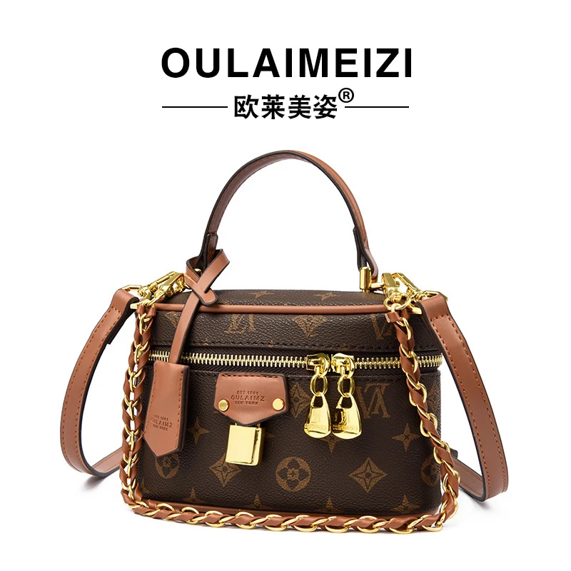 

Fashionable Crossbody Bag For Ladies Genuine Leather Shoulder Strap Option Elegant Messenger Style Luxury Brand