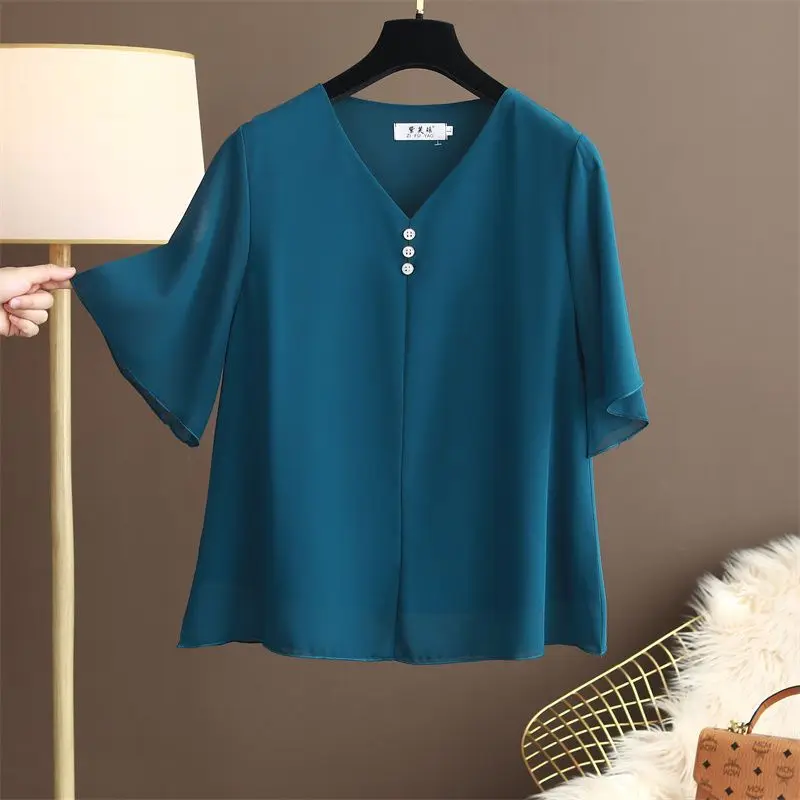 

Big Size New Women Loose Chiffon T-shirt Summer Short Sleeve Female Clothing Elegant Vintage All-match V-Neck Thin Pullover Tops