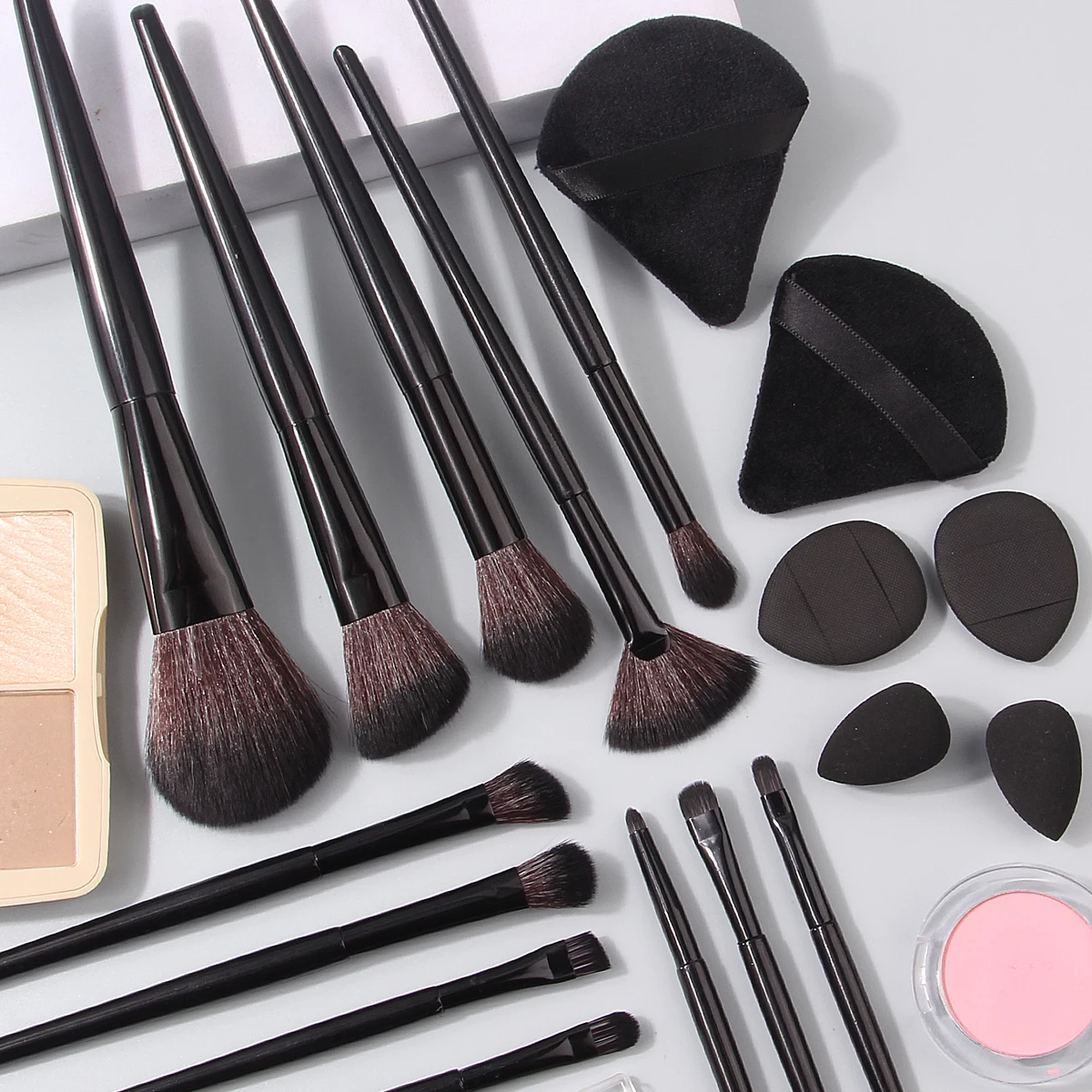 6/12/18PCS Premium Makeup Brush Set: Soft Facial Makeup Brush Set & Triangular Powder Puff & Mini Sponge Egg/Powder Puff