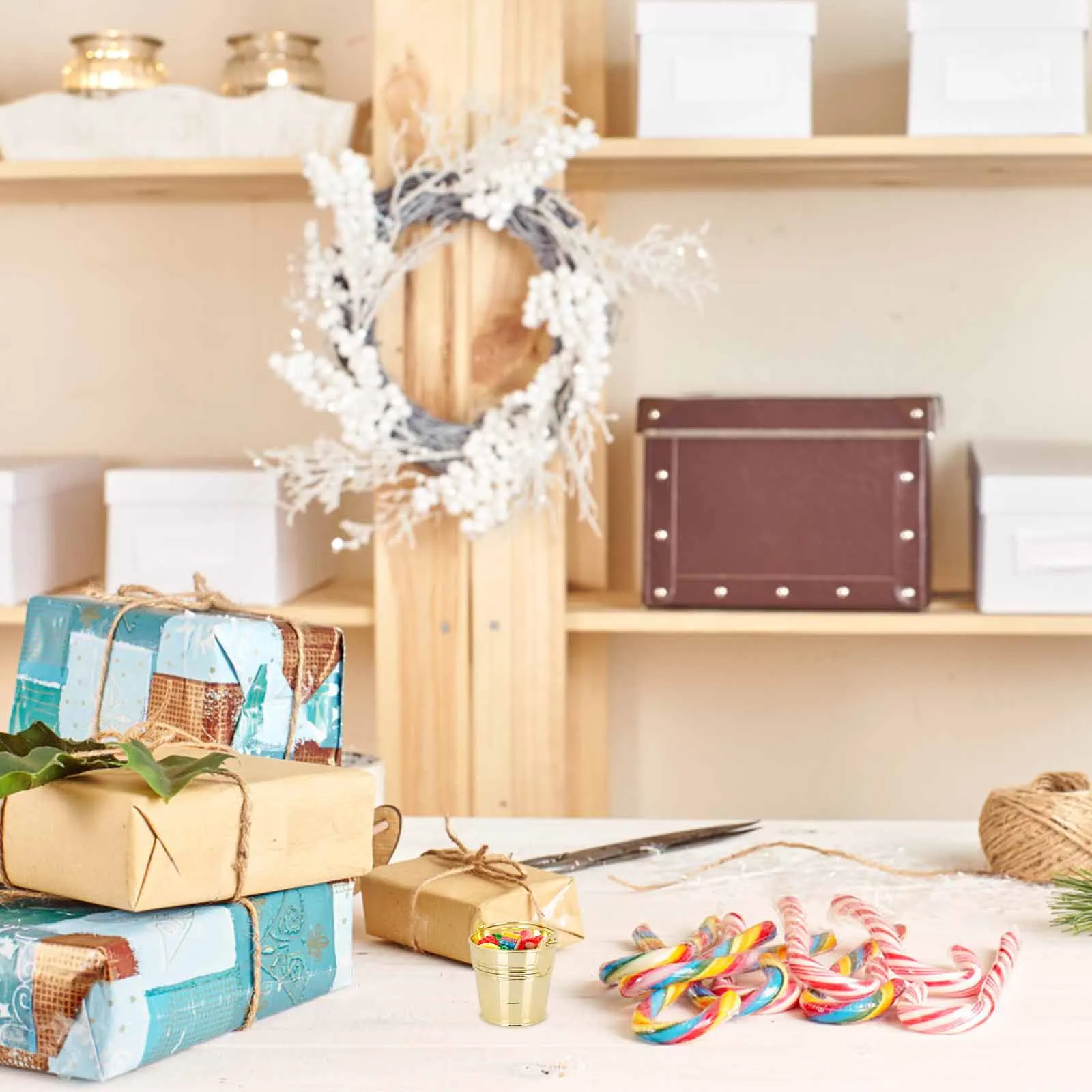 

10pcs Gold Boxes Mini Candy Buckets Storage Holder Buckets for Party Gift Storage New Year Christmas