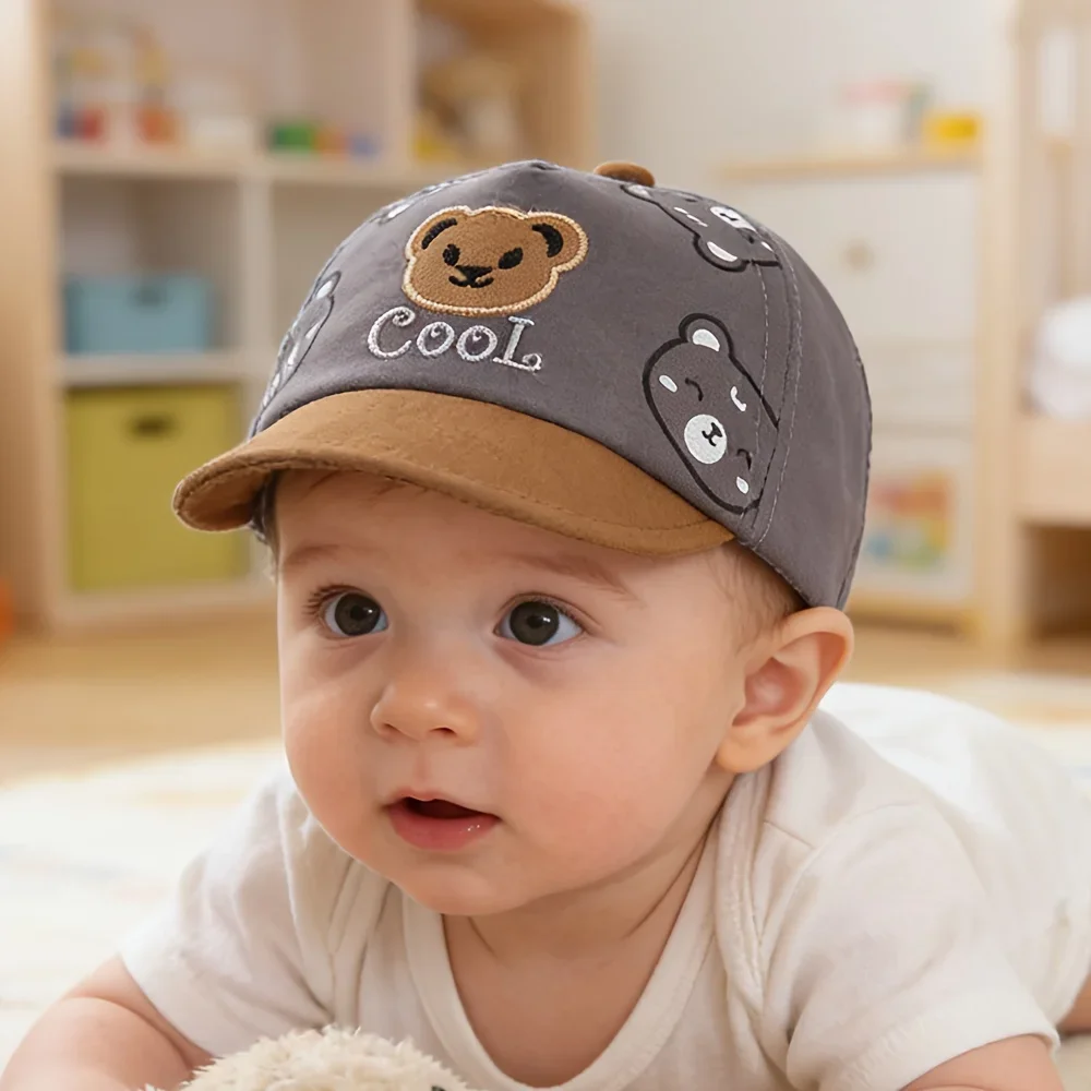 1 Baby-Sonnenhut, bezaubernde, leichte Baseballkappe mit weichem Rand für Säuglinge und Kleinkinder, niedliches Cartoon-Bären-Design – Detail 9