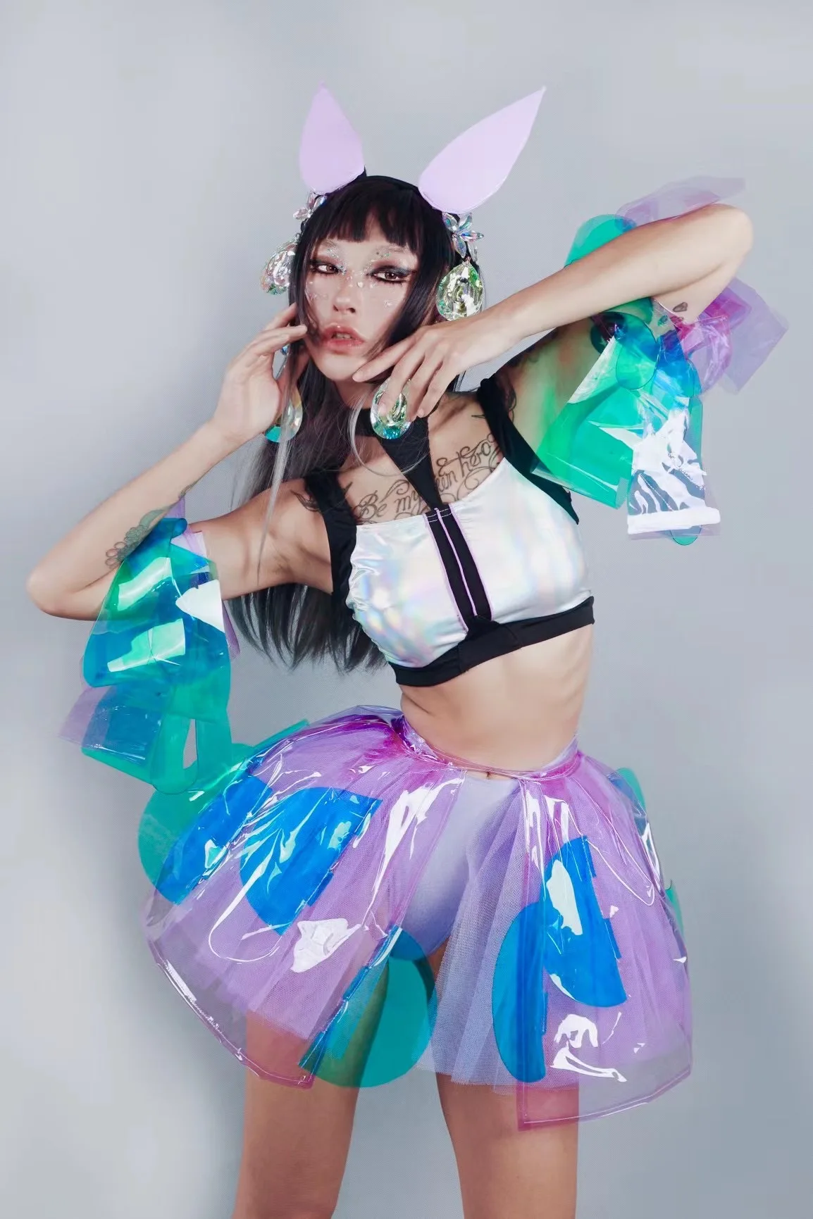 Nowy zestaw damskich ubrań do tańca jazzowego Urocza przezroczysta spódnica z rękawami Gogo Strój do tańca w klubie nocnym Tancerz sceniczny