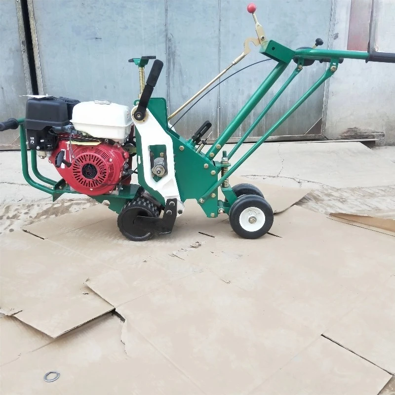 Football field mower Uniform marking natural lawn transplanting equipment Turfing machine