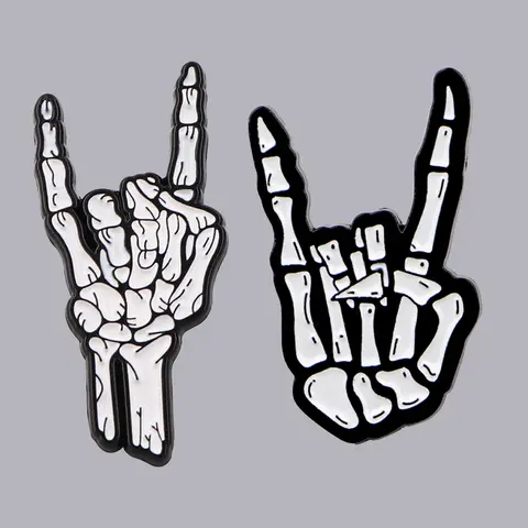 Punk Skull Finger Enamel Pin Skeleton Hand Vintage Brooches Lapel Backpack Badge Gothic Jewelry Christmas Halloween Gifts