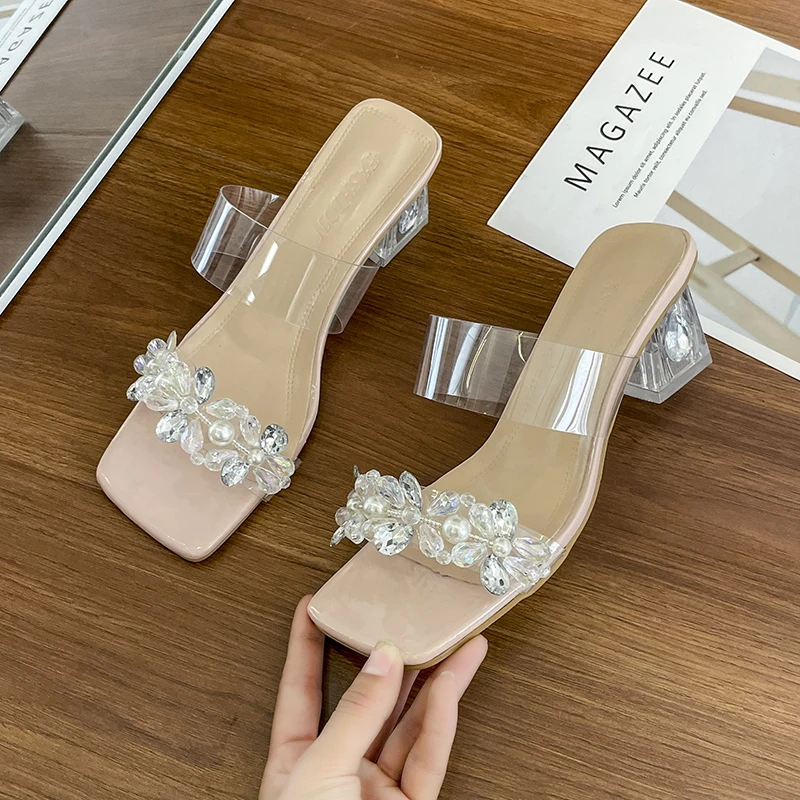 2024 Summer New Square Head Solid Color Transparent Sexy Crystal Heels for Wearing Comfortable Oversized Slippers for Women