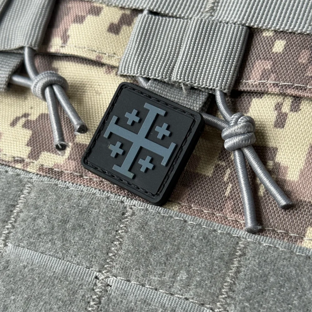 Jerusalem-Kreuz Morale 3D PVC Patch Taktisches Kreuzritter Gummi Klett-Abzeichen Low-Visibility Militär-Emblem für Kleidung Rucksack Tasche