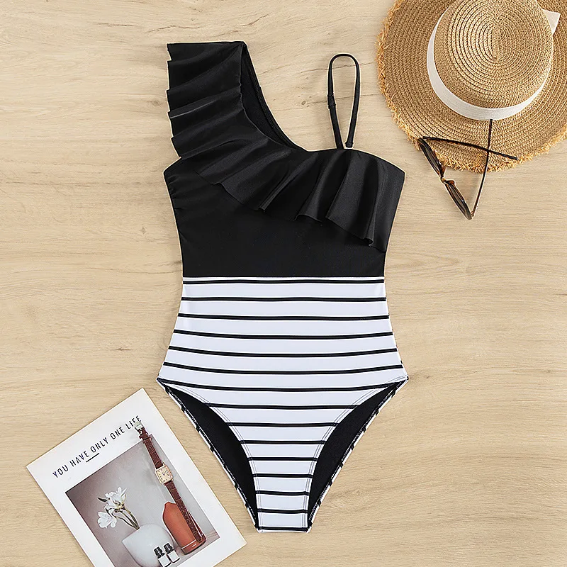 2025New One-Piece Swimsuit Striped Sexy Bikini Conservative High Waistbikini