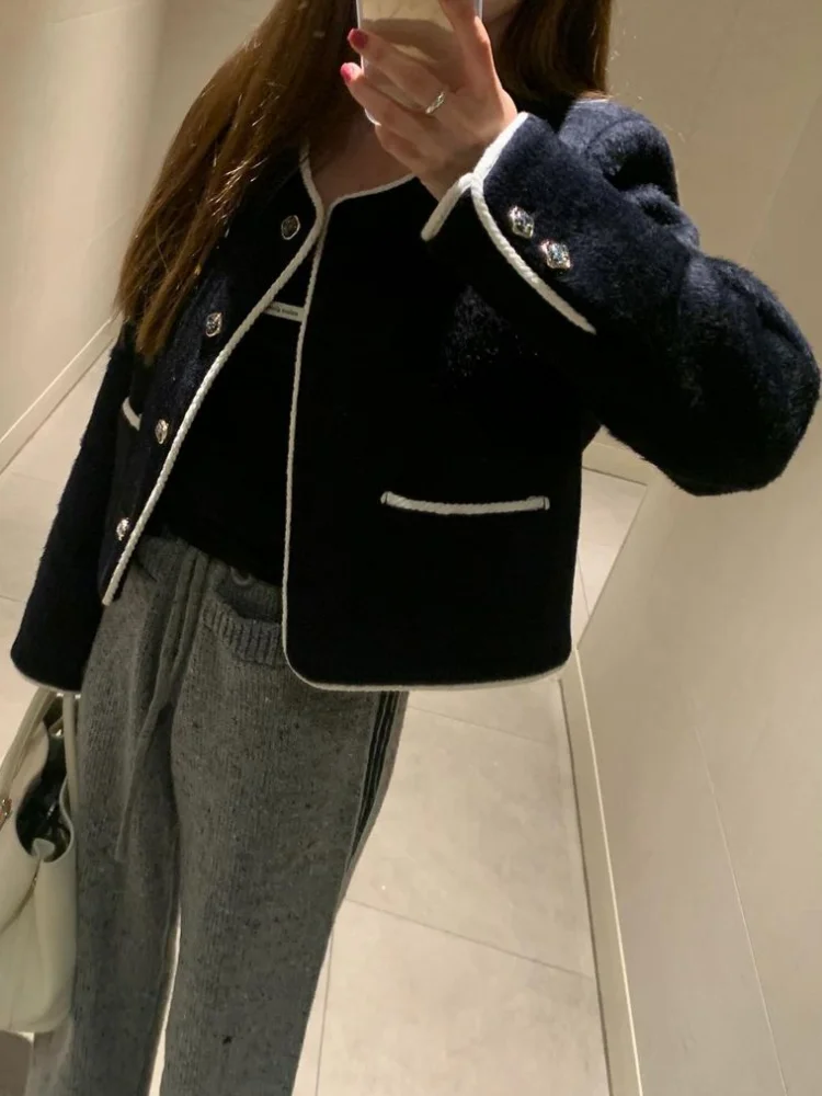 

Women Chic Solid Short Woolen Coats Casual Round Neck Full Sleeve Jackets Fashion 2026 New Lady Daily Commute Offical Outerwears