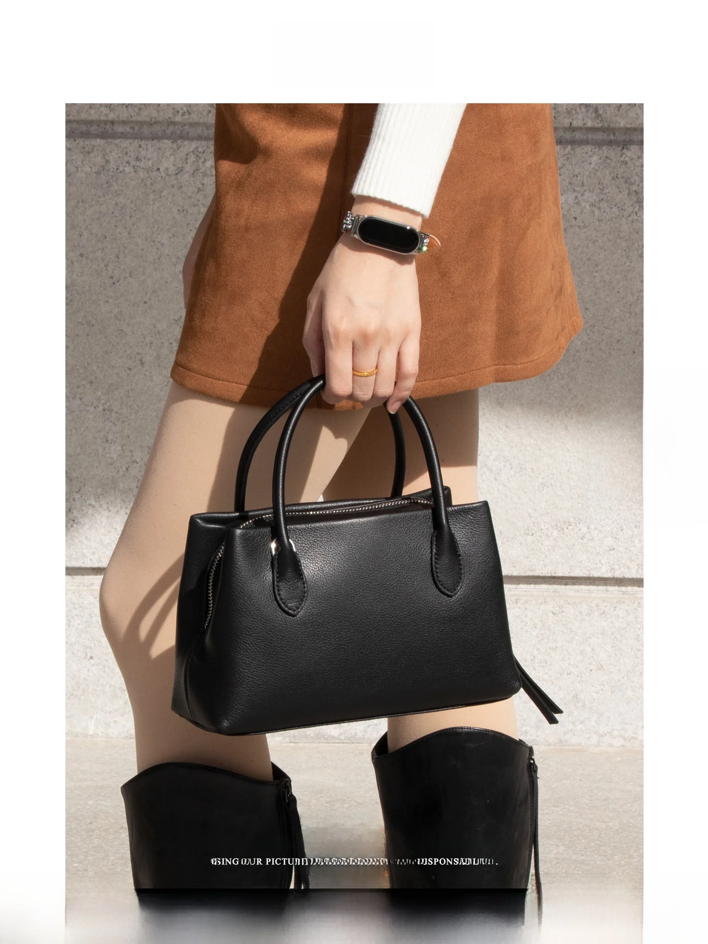 

Bolaina Platinum Layer Cowhide Bowling Handbag Women's Tote Bag Versatile Single oulder Slant Cross Bag Faionable Commute...