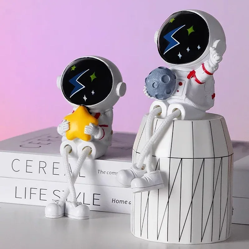 Originality Astronaut Figurines Nordic Living Room Bedroom Desk Figurines & Miniatures Boy Gift Home Decor Crafts Estatua FYFM