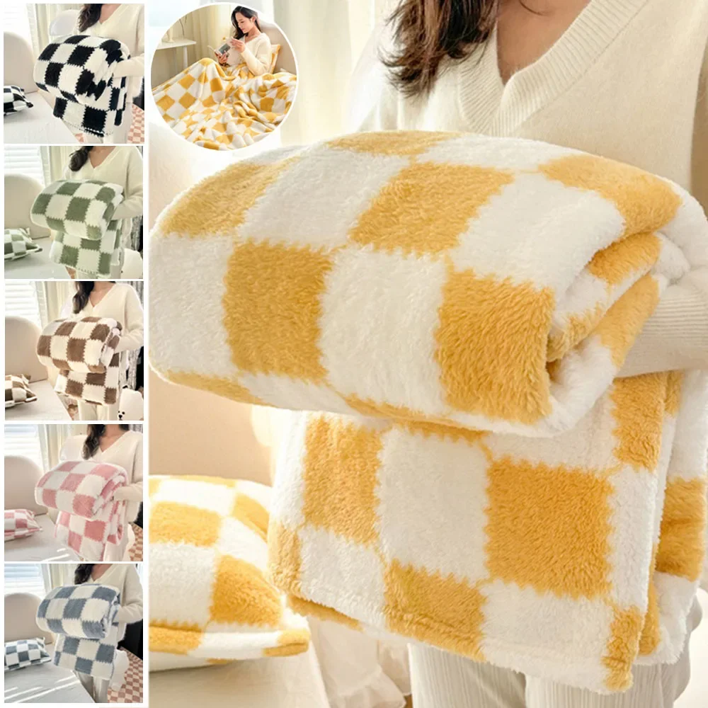 

Traditional Style Plaid Blanket Flannel Home Blanket Sheets Plush Double Sided Thickened for Warmth and Comfort in Winter 무릎담요