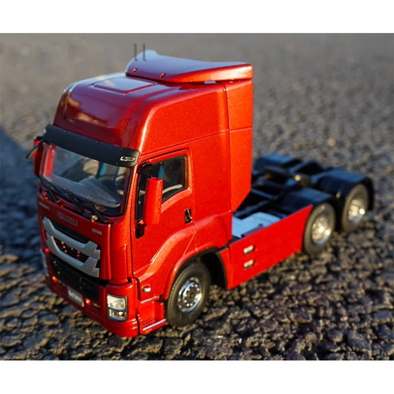 

Diecast 1:32 Scale Qingling ISUZU Juka VC61 Tractor Trailer Alloy Truck Model Finished Simulation Collection Gift Toys Display