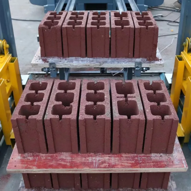 Customized QT4-15 Concrete Brick Making Machine Full Automatic High Pressure Fast Forming Working Machine