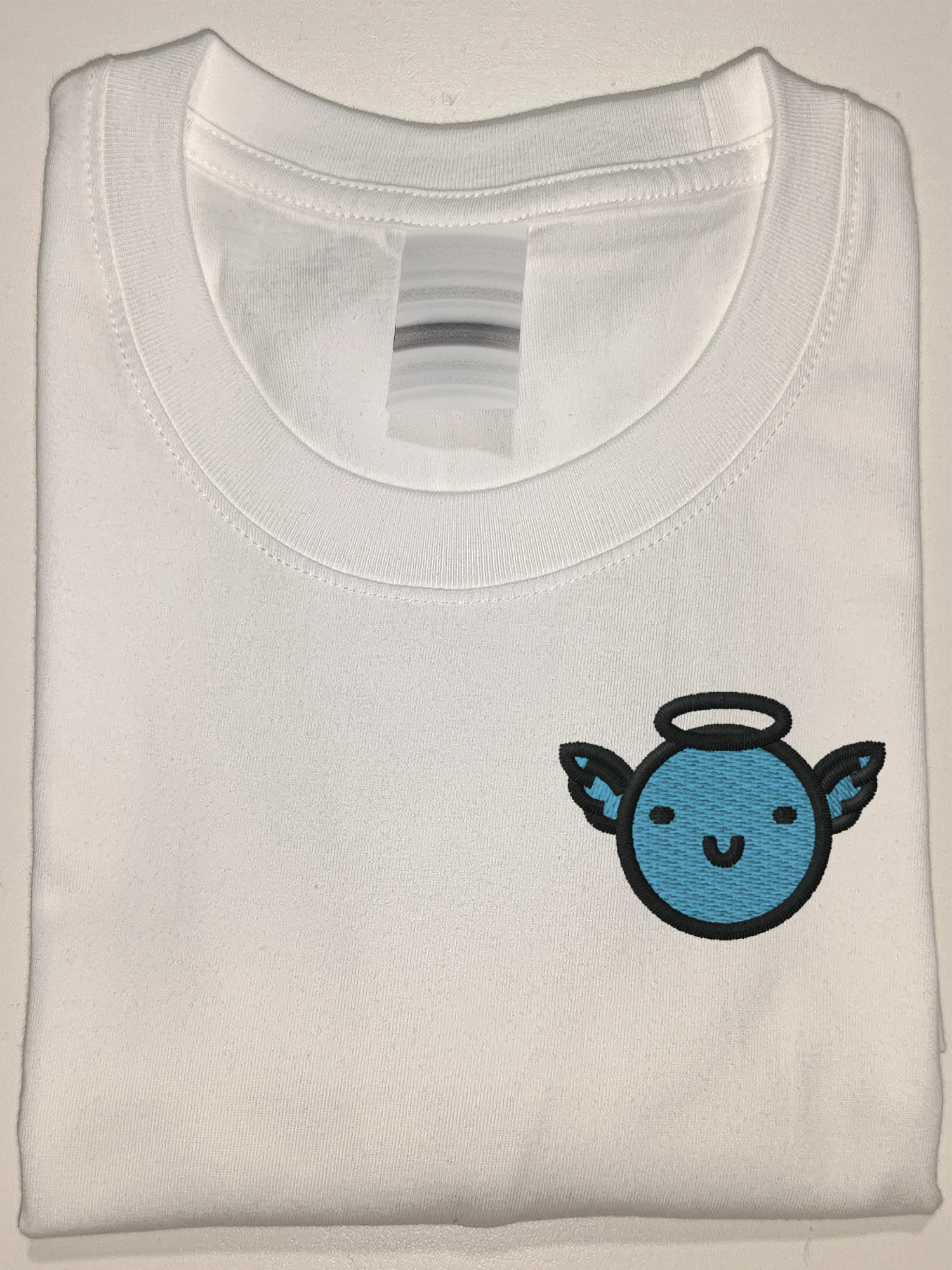 

Angel Face Embroidered T shirts Kawaii Face Mens Clothing Plus Size Luxury T-Shirt England Style Cotton Embroidery T-Shirts