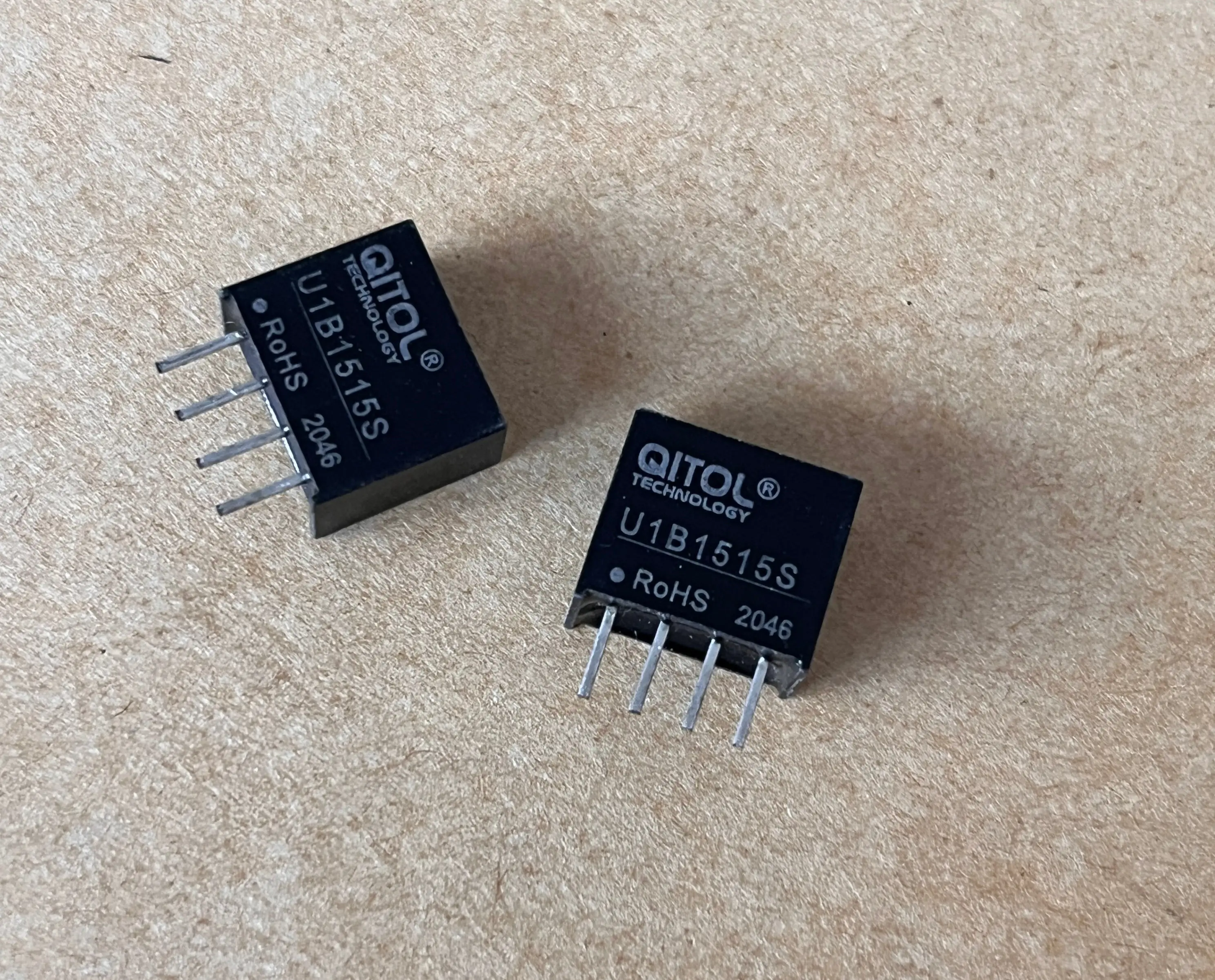 

1W B1515S-1WR3 U1-B1515S DC-DC Power Converter 15V TO 15VDC Miniature Step-Down Switching Disconnector Module