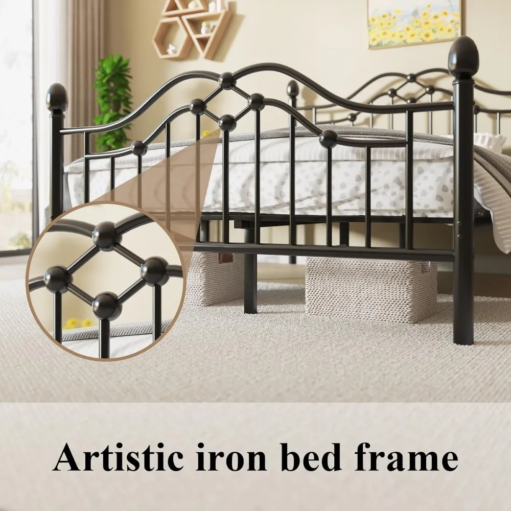 Metalen Bedframe Met Klassiek Hoofdeinde En Treeplank, Platform Bedframe Met Stevige Metalen Lamellen Ondersteuning