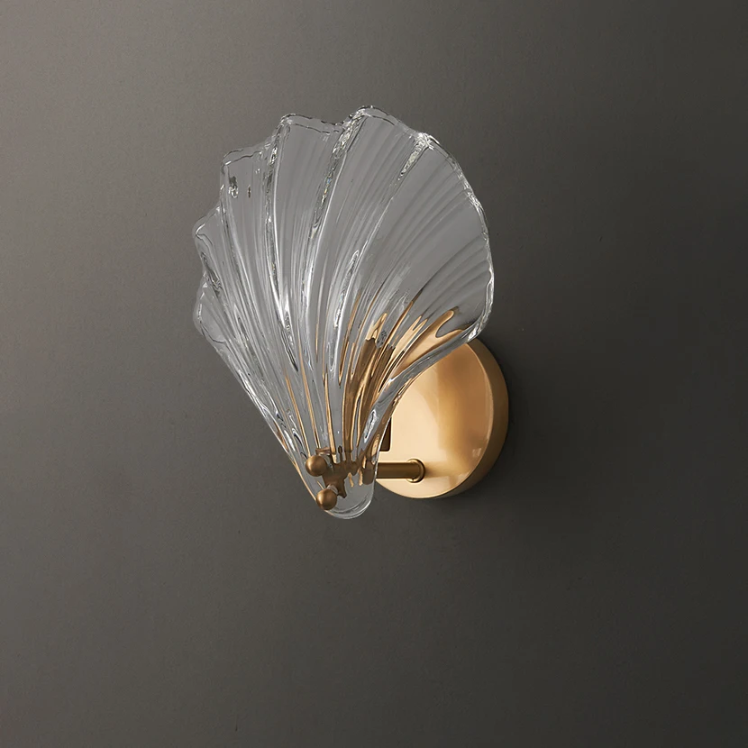 Modern luxury brass wall lamp Nordic shell shape light clear glass wall light fixture bedside restaurant stairs aisle sconces