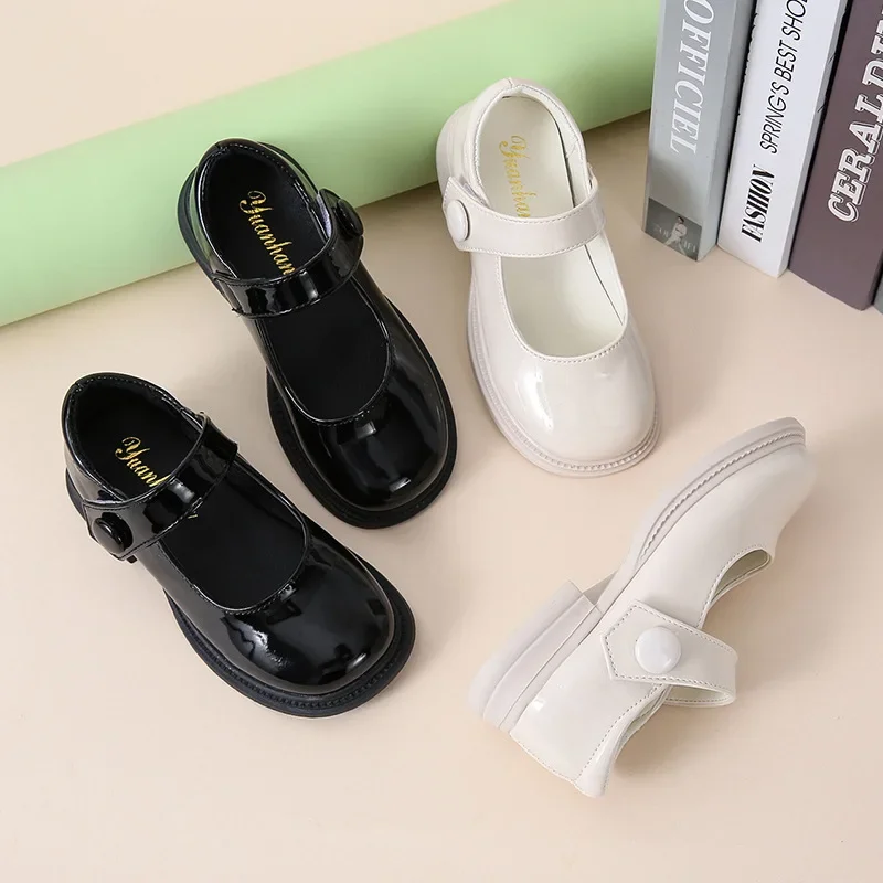 Sepatu kulit anak-anak, sepatu kulit anak perempuan, musim semi, musim gugur, sepatu hitam Glossy untuk anak perempuan mode, sepatu sekolah Formal Mary Jane, serbaguna