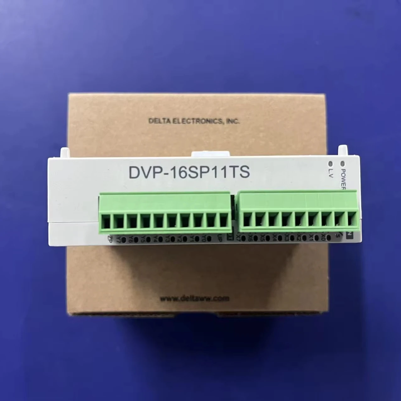DVP-S Series DVP16SP11TS Digital I/O Extension Module | 8IN/8OUT | Transistor (Source)