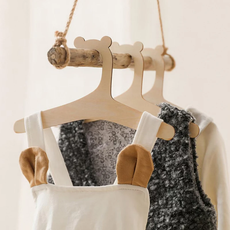 10 Pcs Creative Baby Hanger Rack Wooden Baby Clothes Bibs Hanger Home Baby Room Nursery Decor Clothes Hanger for Kids Present