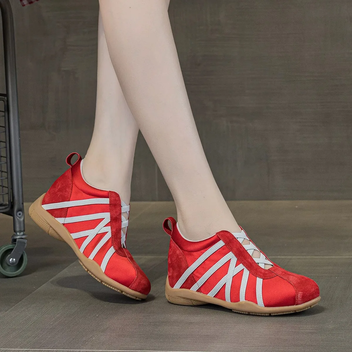 

Women's Retro Ballet Ice Silk Sports Deqin Shoes Breathable Leather Agan New Style Low Top Outdoor Casual Shoes Summer