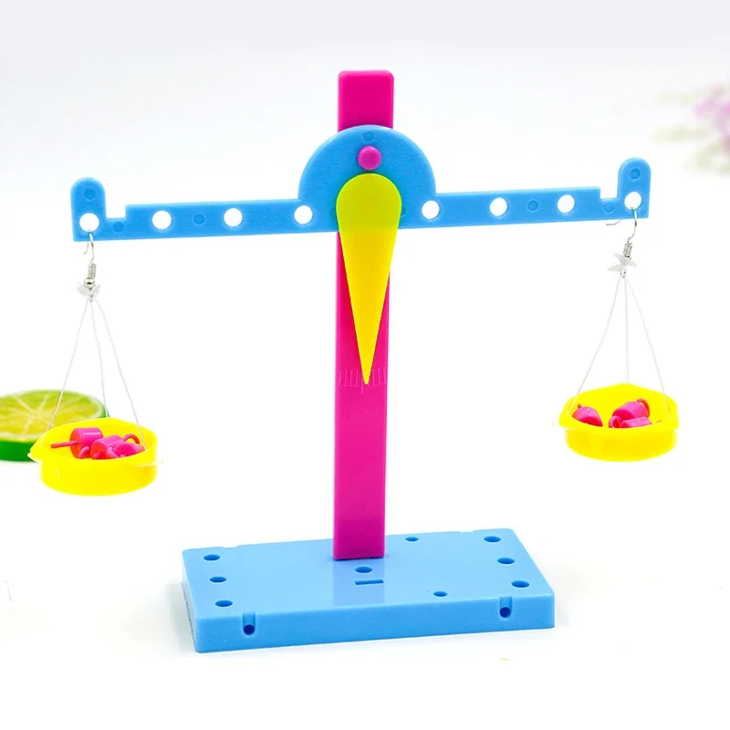 1 Pcs DIY Handmade Gizmo Balance Scale Toy Math Match Game Board Toys Kids Educational Toy Addition Subtraction Math Toys