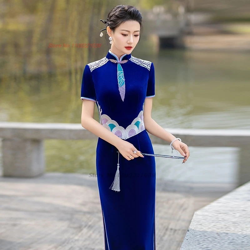 

2025 китайское улучшенное бархатное платье Ципао с национальной цветочной вышивкой, ретро банкетное вечернее платье, торжественное Ципао, платье