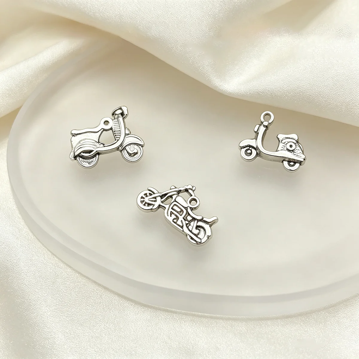 12-Piece Set of Trendy Motorcycle-Themed Handmade Accessories, Small Motorcycle and Scooter-Style Parts, Suitable for DIY Bracelets, Necklaces, Earrings, Pendants, and Basic Materials for Biker-Style DIY Jewelry
