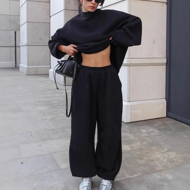 

Street Fashion Black Round Neck Sweatshirt Sports Commuting Top Loose Two piece Set