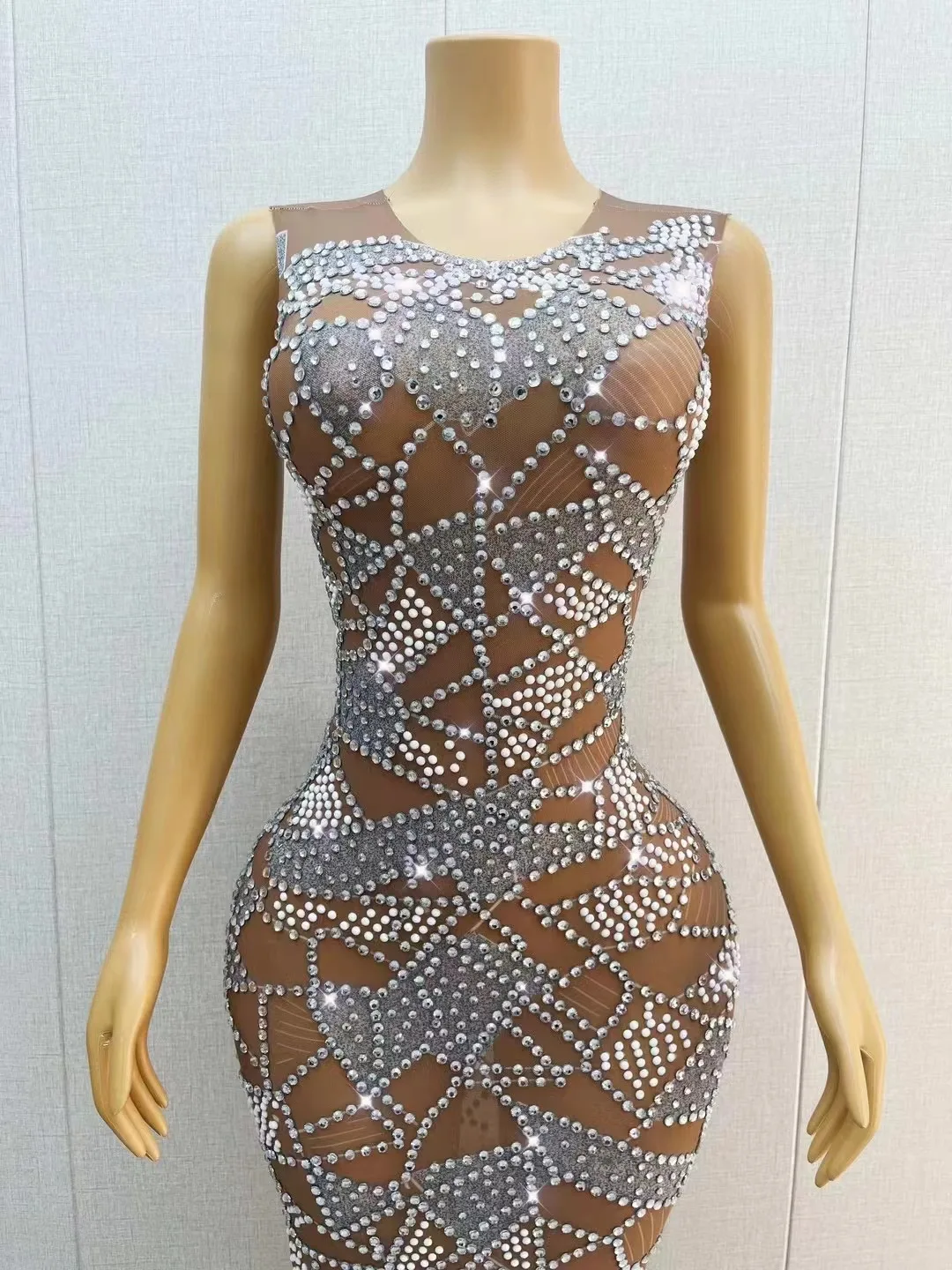 ผู้หญิง Shining Silver สีขาว Rhinestones รถไฟยาวชุดราตรีวันเกิดงานแต่งงานฉลองชุดเซ็กซี่ยืดถ่ายภาพ Gowns