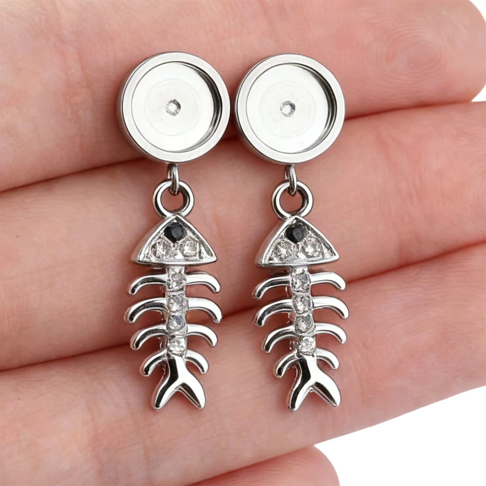 6pcs Stainless Steel Earring Base Blanks Studs Fit 8mm Cabochon Earrings Bezel Settings With Fish Bone Charm Diy Findings