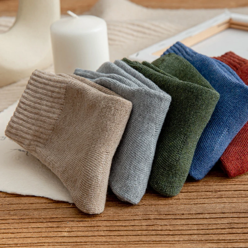 1Pair Of Winter Women Long Socks Thick Warm Solid Color Wool Retro Cold Slip Mode Casual Cashmere Fashionable Terry Socks