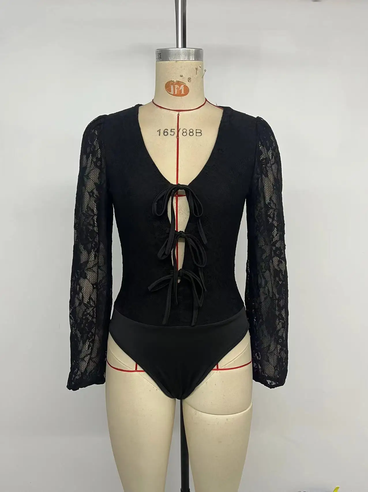 

Women's Jumpsuit 2025 New Retro Party Sexy Hollow V-Neck Lace Long Sleeved Black Jumpsuit Fashionable and Elegant Jumpsuit