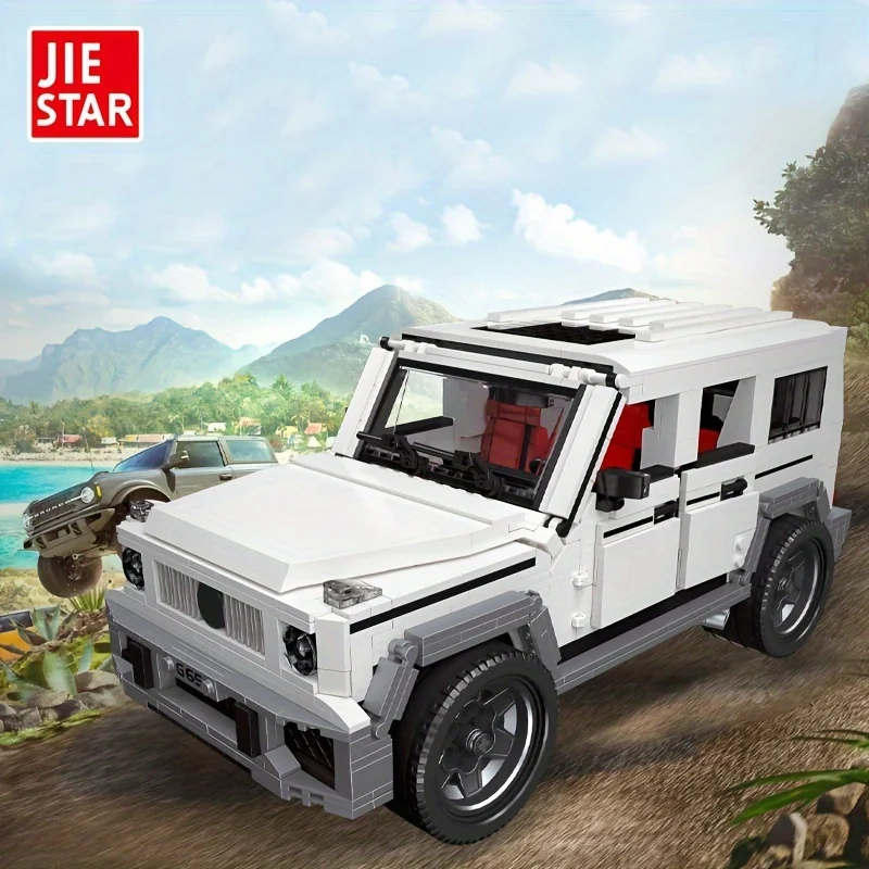 

A white off-road vehicle model built from 1579 building blocks, a perfect collectible toy for boys, and an ideal Halloween gift