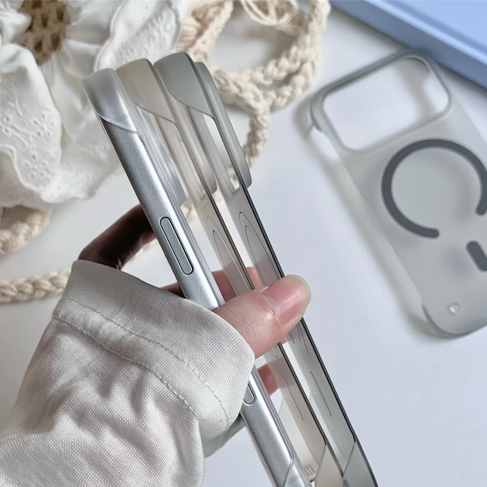 حافظة هاتف رفيعة للغاية غير لامعة لهاتف Magsafe بدون إطار لهاتف iPhone 17 15 16 Plus 14 13 12 11 Pro Max غطاء بلوري للشحن اللاسلكي