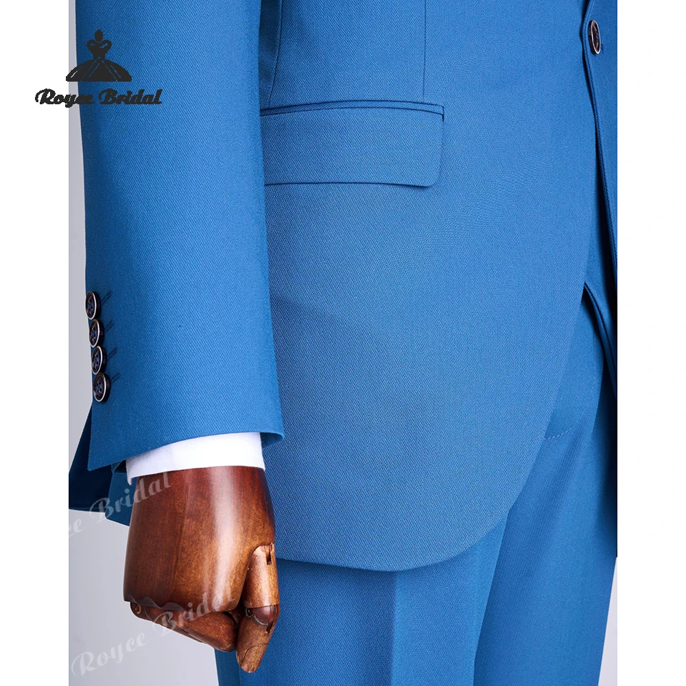 ブルーの3ピースメンズスーツ 結婚式2026 シングルブレストピークドラペル イブニングビジネススーツ カスタムメイド 男性用スーツ