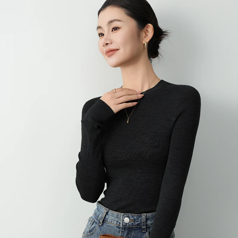 Yangzi yarn worsted ultra-fine 100% pure wool slim bottoming shirt with thin women's round neck in spring, autumn and winter.