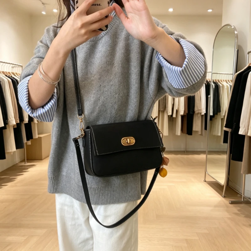 luxury-design-chain-strap-shoulder-bag-new-fashionable-women's-zipper-crossbody-bag-women's-party-small-square-bag