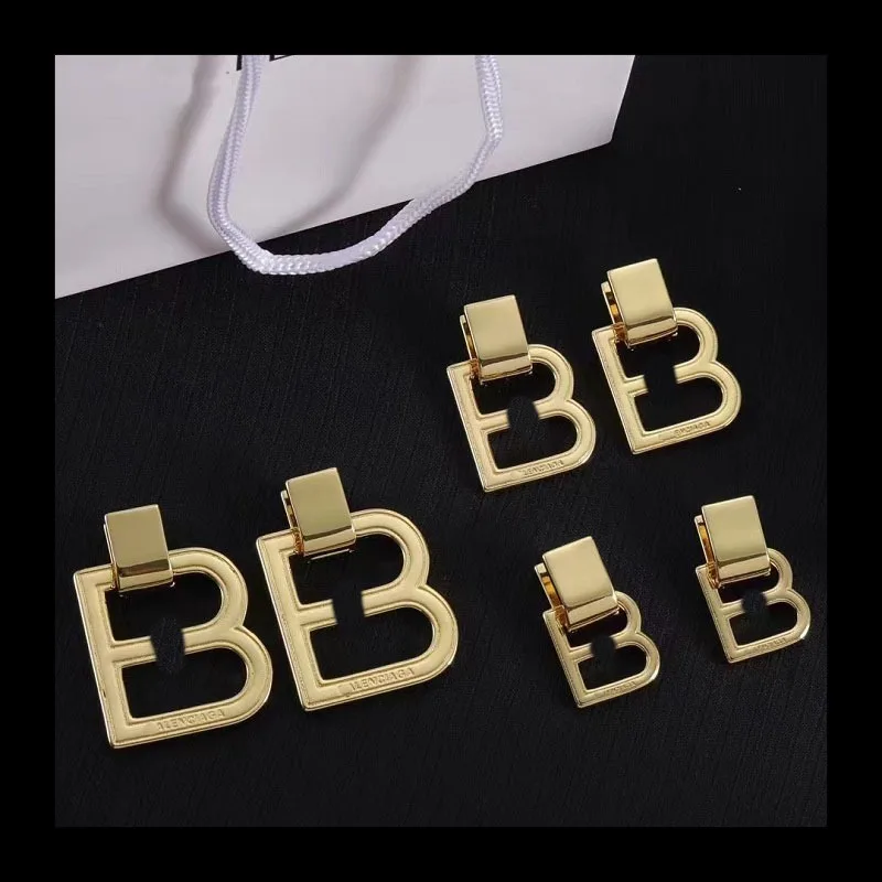 

2024 B Letter Retro Earrings Fashion Trend High Sense Stud Earrings Earrings Women