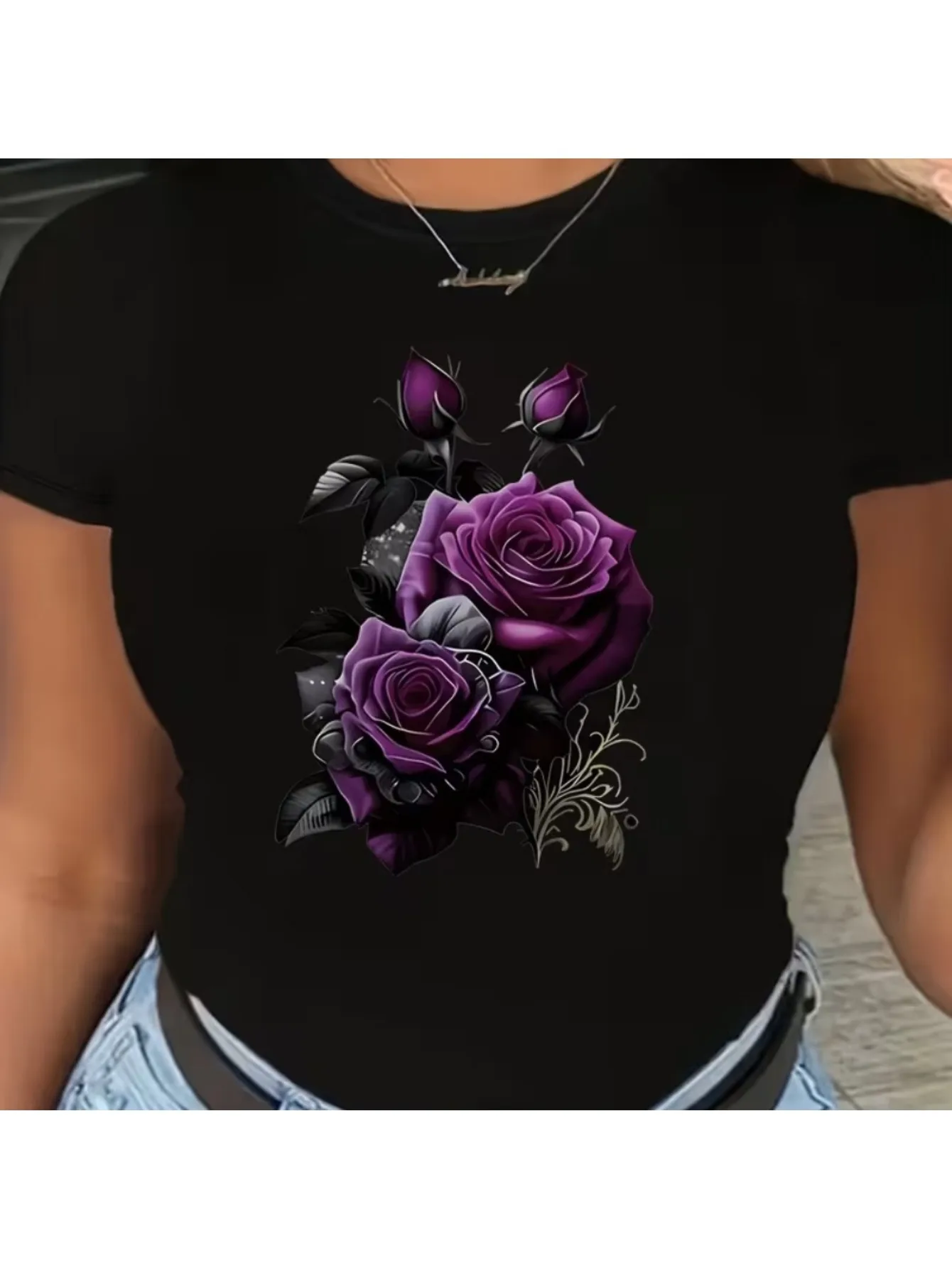 Men' & Women' Funny Purple & Black Rose T-Shirt - Round Neck Casual with Whimsical Botanical Print, Suitable for Halloween, Christmas, Birthday Gift - Year-Round Comfortable Wear for Parties & Everyday Outfits
